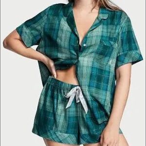 Victoria’s Secret Flannel shirt set size Small NWT